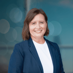 Amie Konwinski - COO/CCO at AQi, leading crowdfunding for women entrepreneurs